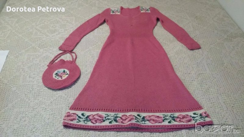 Бутикова вълнена рокля с бродерия и чантичка, ръчно плетиво, снимка 1