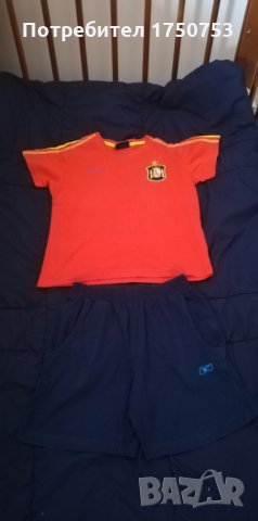 Футболен екип къси панталонки и тениска на Испания с подарък, снимка 2 - Други - 25907128