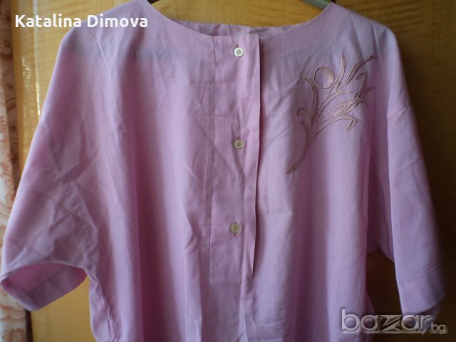 Продавам дамска блуза., снимка 1 - Ризи - 18966347