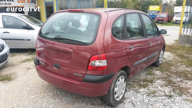 на части Renault Scenic 1,6i, снимка 12 - Автомобили и джипове - 12213935