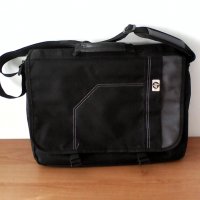 Чанта за лаптоп HP , снимка 1 - Лаптоп аксесоари - 20191621