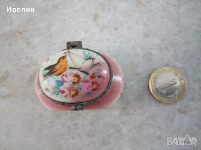 стара порцеланова кутийка, снимка 2 - Антикварни и старинни предмети - 21771218
