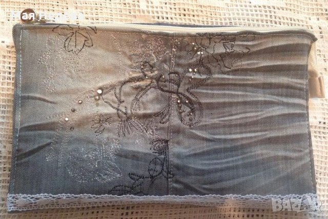 Дънкови панталонки в комплект с чантичка-клъч, снимка 7 - Къси панталони и бермуди - 22064830