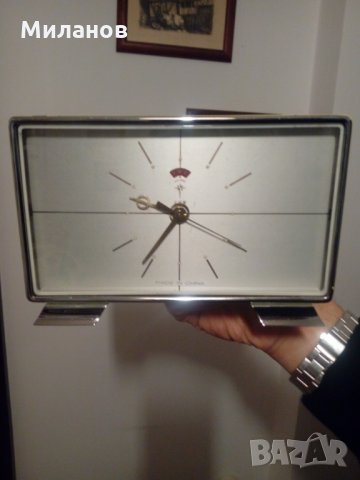 Китайски настолен часовник,будилник, снимка 1 - Антикварни и старинни предмети - 23033982