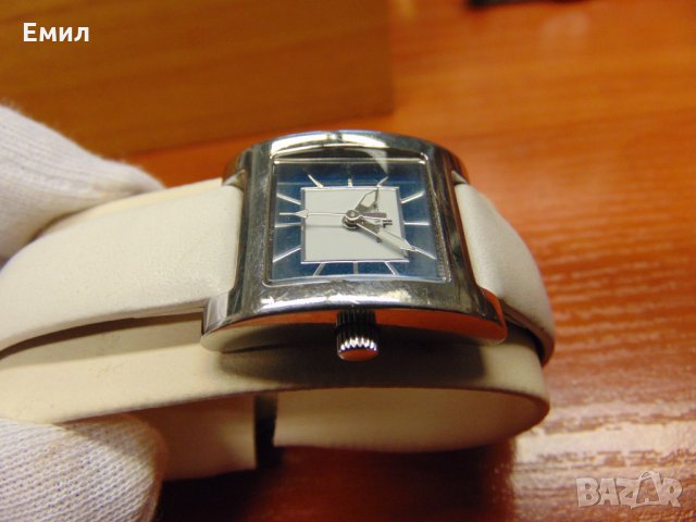 Часовник JACQUES LEMANS 1-1197, снимка 2 - Дамски - 25004101