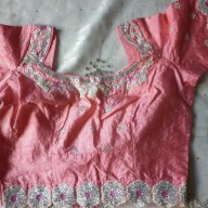Индийско  Сари + блуза , снимка 3 - Рокли - 16273634