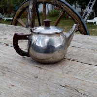Чайник, снимка 1 - Антикварни и старинни предмети - 19515652