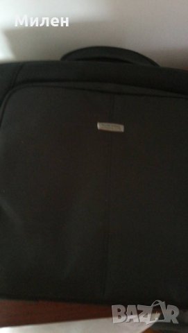 нова чанта за лаптоп DIKOTA