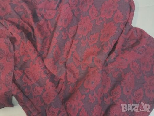 Продавам тънък килим или покривало, снимка 2 - Килими - 23847545