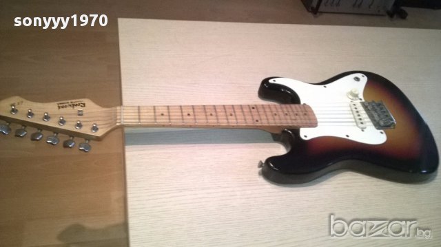 SOLD OUT-Китара-кафява-маркова-79/28/5см, снимка 5 - Китари - 16228612