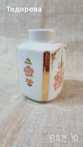 Старинна порцеланова вазичка, снимка 3 - Антикварни и старинни предмети - 24640602