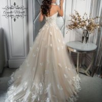 Уникална сватбена/булчинска рокля дизайнерски модел на Annette Moretti , снимка 2 - Сватбени рокли - 23064294