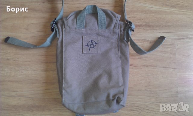 Eastpak-чантичка, снимка 4 - Чанти - 24871361