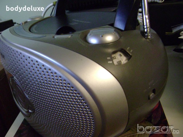 Philips AZ1021/12 радио-компактдиск плейър, снимка 3 - Радиокасетофони, транзистори - 18556595