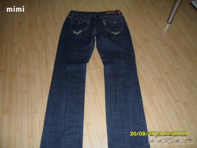 Дънки+ подарък сако, снимка 5 - Дънки - 8647550