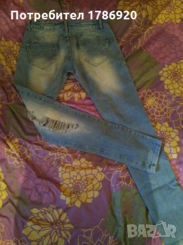 Дамски скъсани дънки, снимка 2 - Дънки - 24677166