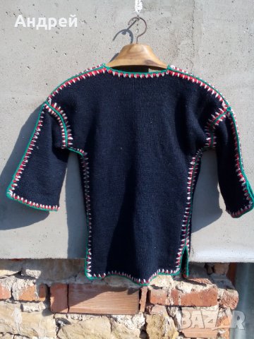 Стар етно пуловер, снимка 5 - Антикварни и старинни предмети - 22949700