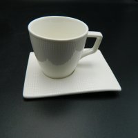 Сервиз за кафе порцелан квадратна чиния , снимка 2 - Сервизи - 22541265