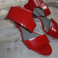 Дамски  червени сандали Chloé 100 % кожа ,100 % оригинални , снимка 6 - Сандали - 18710549