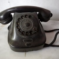 стар домашен телефон, снимка 1 - Антикварни и старинни предмети - 21701210
