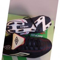 нови детски футболни обувки с лека забележка 38.5, снимка 5 - Футбол - 23445755