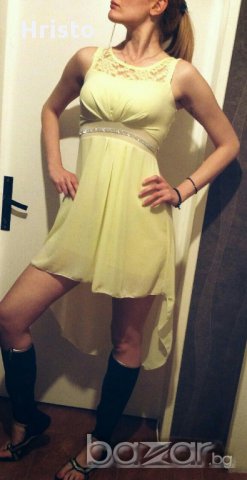 Стилна рокля в жълто универсален размер , снимка 2 - Рокли - 14684638