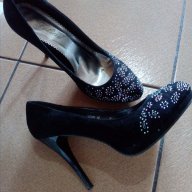 Обувки с ток, снимка 1 - Дамски обувки на ток - 18066676