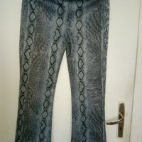 Готин панталон,размер М,само за 10лв., снимка 2 - Панталони - 19858194