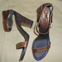 Сандали на ток Roberto Venuti, снимка 8 - Дамски обувки на ток - 23094986