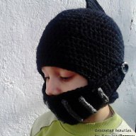 Ръчно плетена шапка рицар, снимка 2 - Шапки, шалове и ръкавици - 6586840
