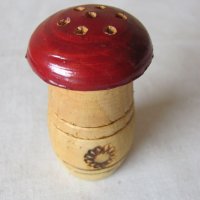 Дървена солничка, гъбка, снимка 1 - Антикварни и старинни предмети - 25652684