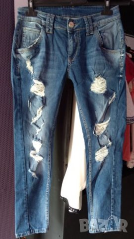 Накъсани дънки/S, снимка 2 - Дънки - 25315391