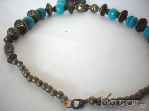 Едро колие тюркит, бронзови мъниста, снимка 2 - Колиета, медальони, синджири - 18277413