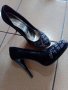 Обувки с ток, снимка 1 - Дамски обувки на ток - 18066676