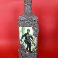 Патриотични бутилки за домашен алкохол - Ръчна изработка!, снимка 12 - Декорация за дома - 16871978