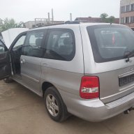 Kia Carnival 2.9CRDI 144k.c-на части!, снимка 4 - Автомобили и джипове - 14346243