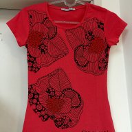 Дамски тениски Desigual два цвята , снимка 2 - Тениски - 14123804