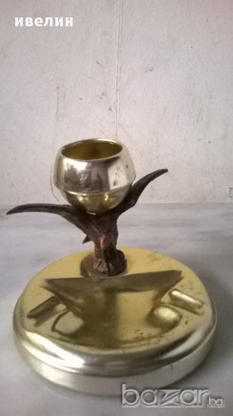 фигуративен пепелни със свещник, снимка 1