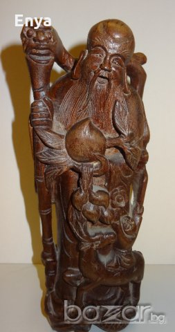 Китайска статуетка от сандалово дърво - дърворезба