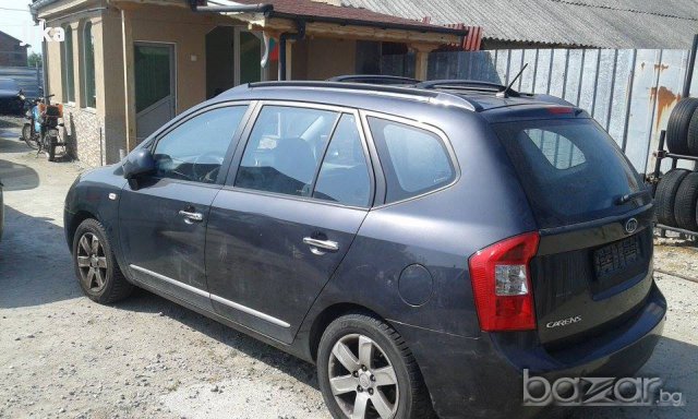 Kia Carens 2.0CRDi 16V на ЧАСТИ, снимка 3 - Автомобили и джипове - 12768794