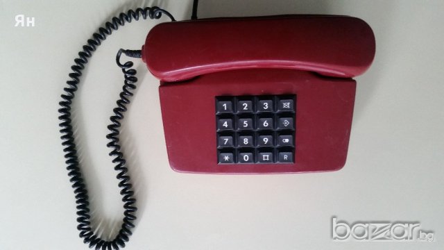 Стар Ретро Телефон Telekom DBP с Бутони, снимка 1 - Антикварни и старинни предмети - 18417021