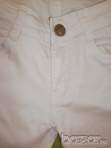 Бял панталон Gengy, размер 26, снимка 2 - Дънки - 7876474