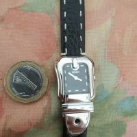Fendi часовник, снимка 2 - Дамски - 25539145