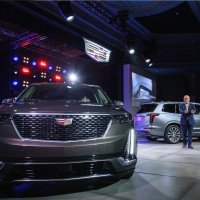 Предлагам брошура книга книжка каталог списание папка за Кадилак Cadillac XT6, снимка 5 - Други ценни предмети - 24111063