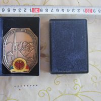 Настолен голям немски медал плакет Тирол с кутия, снимка 1 - Колекции - 25508169