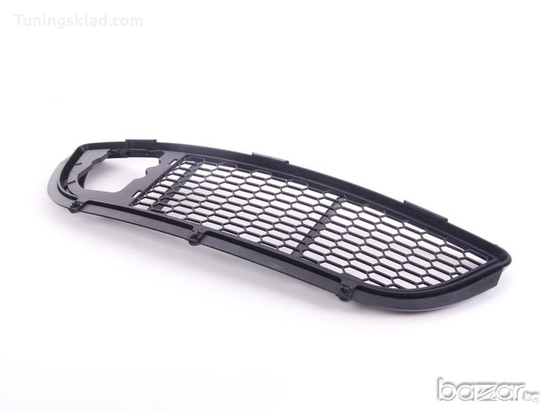 Оригинална средна решетка за предна M броня за BMW E90 / E91 (2008-2011), снимка 1
