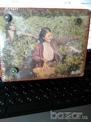 СТАРИННА КУТИЯ МНОГО КРАСИВА !!! РАЗМЕРИ 21/16/10 ЦЕНА 10ЛВ. , снимка 3 - Антикварни и старинни предмети - 19023600