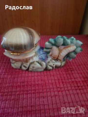 стара кутийка от порцелан, снимка 2 - Декорация за дома - 22628063