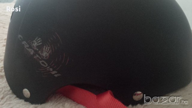 Детска каска Cratoni, снимка 8 - Скейтборд, ховърборд, уейвборд - 21028997