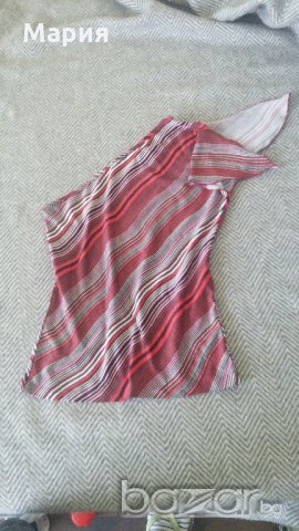 Дамски топ в червено, снимка 2 - Потници - 18334747